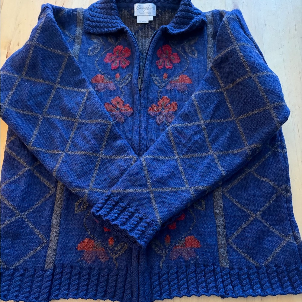Blue and Gray Zip-Up Sweater with Floral Design